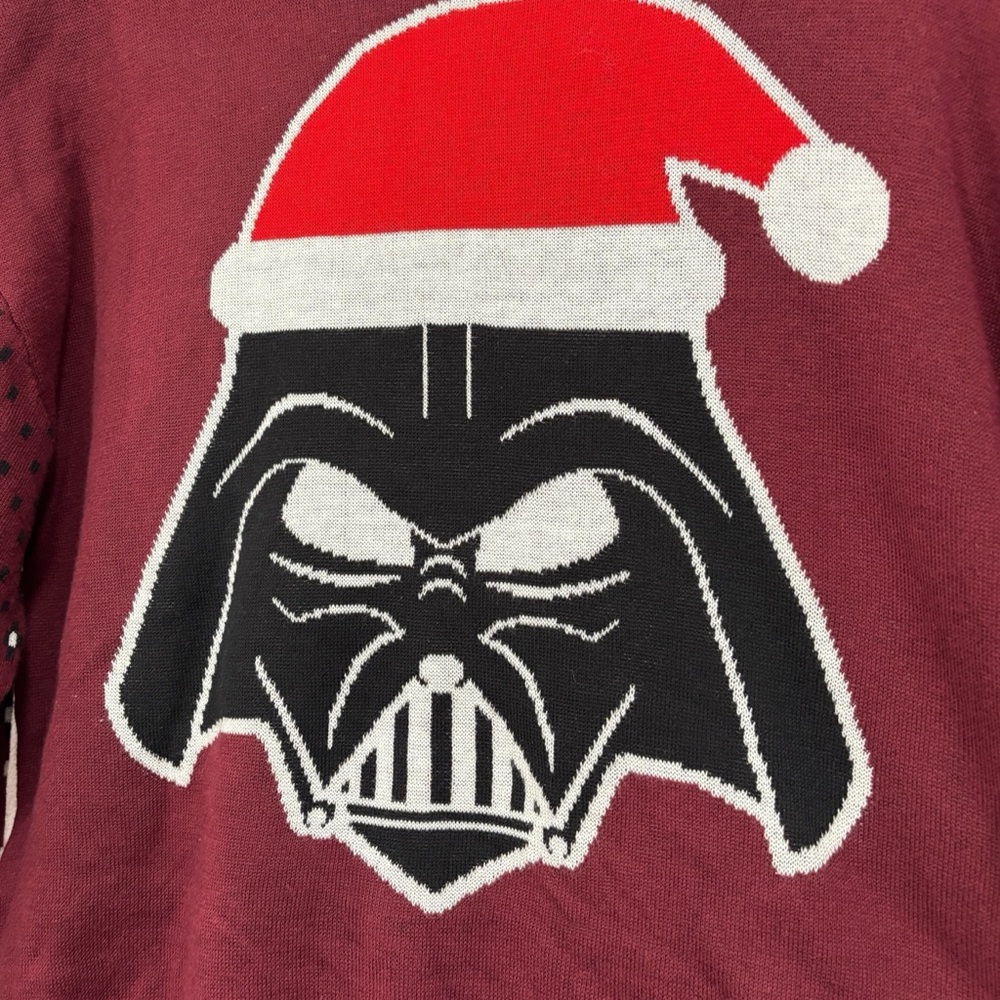 Mad Engine Disney 100 Star Wars Men’s Darth Vader Santa Hat Maroon Sweater NWT - Picture 3 of 11